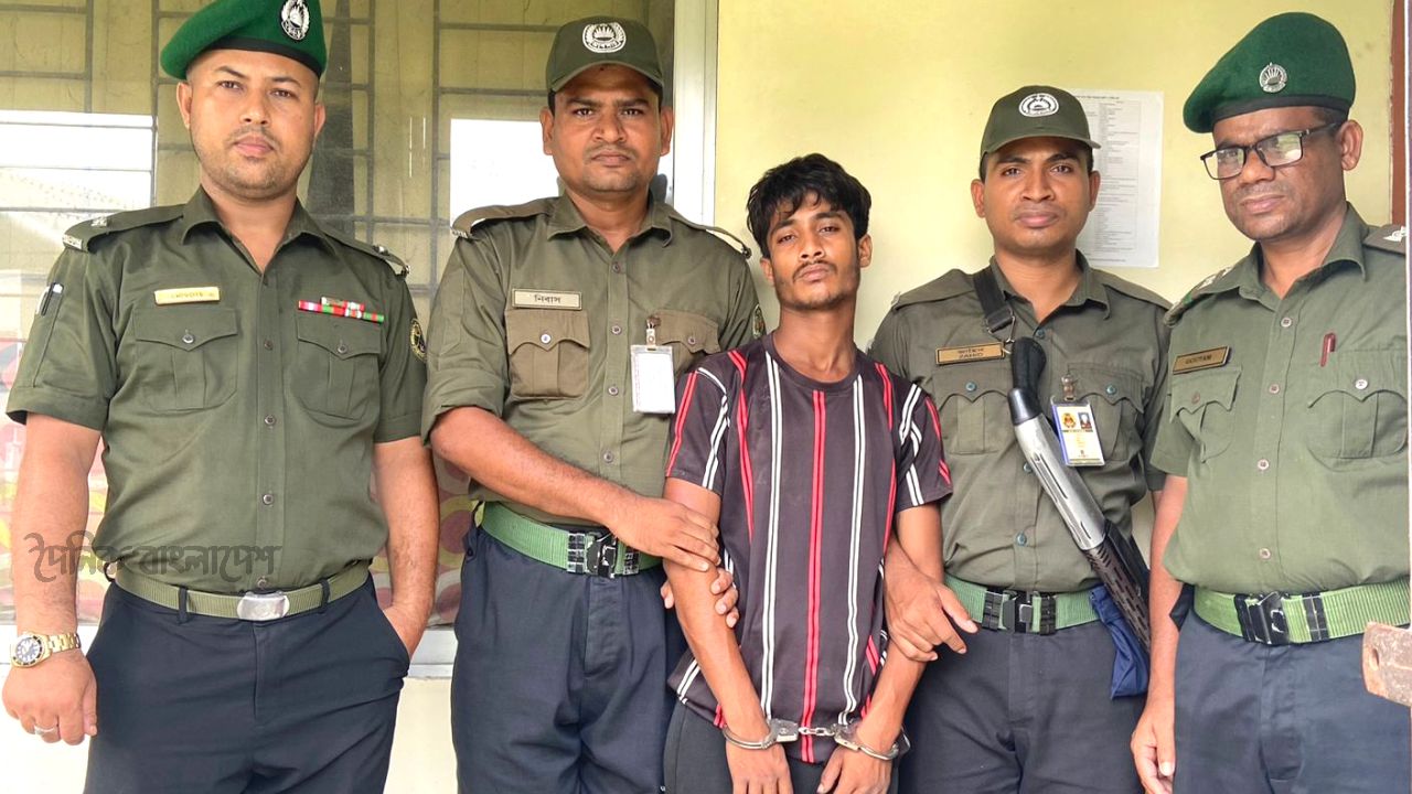এক লাখ টাকার বৈদ্যুতিক কেবল উদ্ধার, আনসারের হাতে চোর গ্রেপ্তার