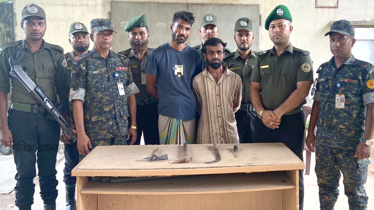 ৩০ হাজার টাকার মালামাল ও চুরির সরঞ্জামসহ দুই চোর আটক, আনসারের সফল অভিযান