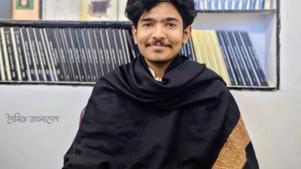  অবিচল লেখেছেন  সৌমেন দত্ত
