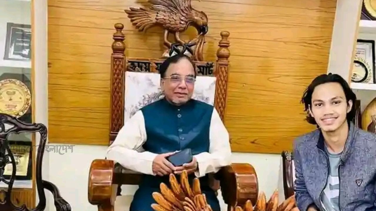 লোহাগাড়ায় নিষিদ্ধ ঘোষিত ছাত্রলীগের সক্রিয় সদস্য আটক   